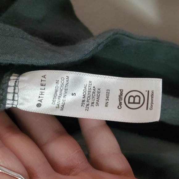 Athleta Purana Wrap Hoodie Bali Green Sage Size Small Soft Stretchy Athleisure - Picture 6 of 12